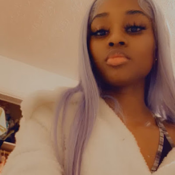 Meet your Posher, Patrice - Picture 1 of 1